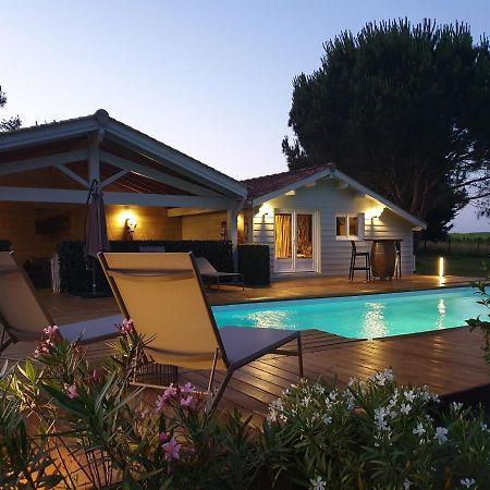 Villa Les Pins Perdus Saint-Ciers-d'Abzac Exterior foto